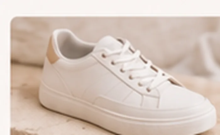 Tênis branco minimalista
